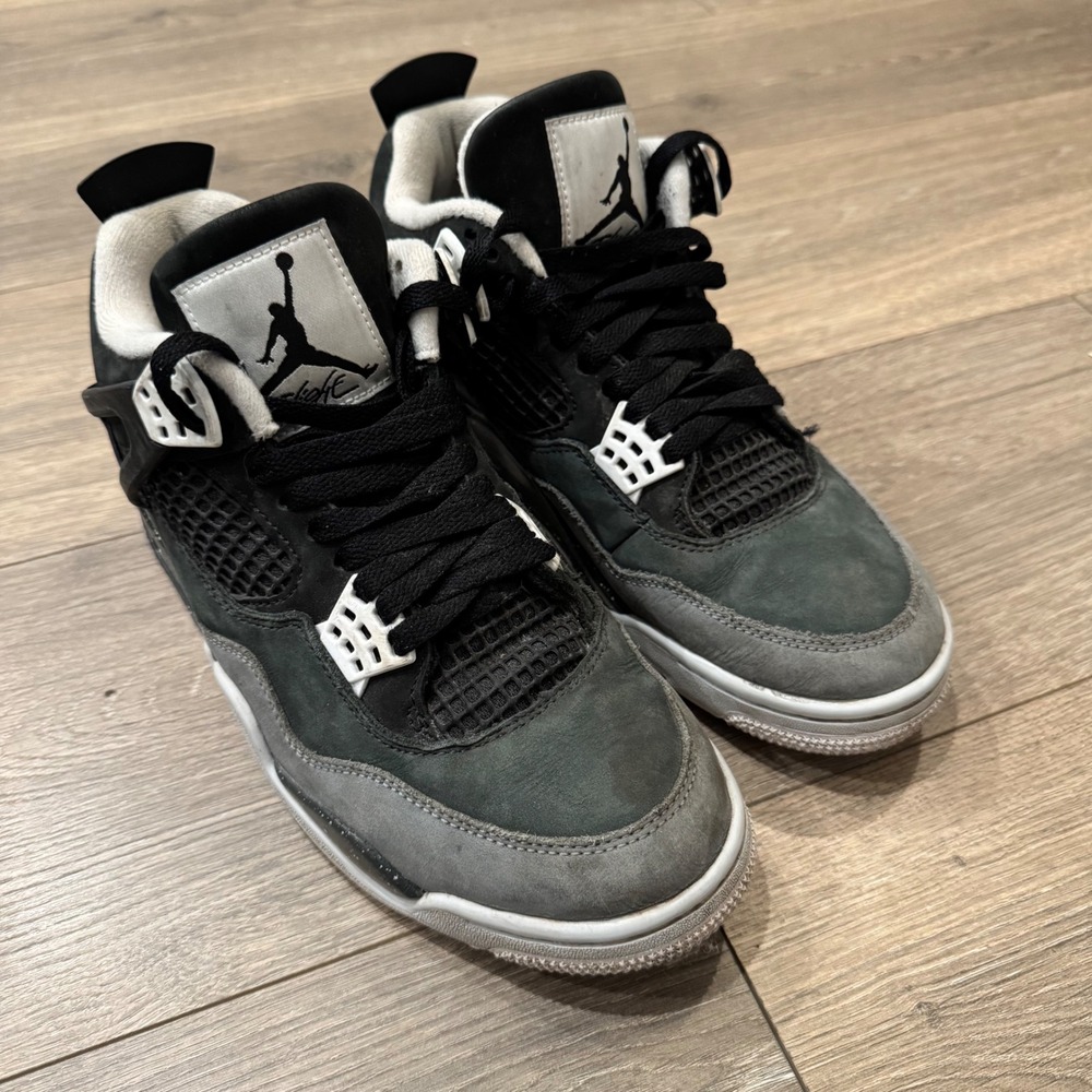 Jordan 4 Retro Fear 2024 Black White Cool Grey Mens 8 US High Top